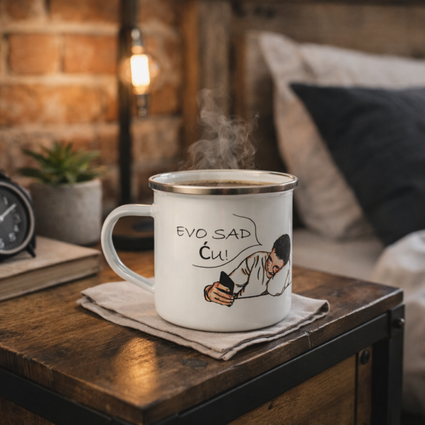 EMAJLIRANA ŠALICA-EVO SAD ĆU (Muška)